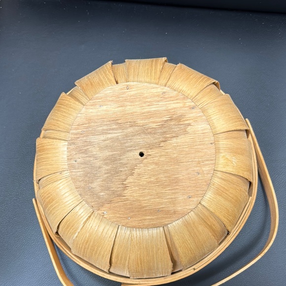 Peterboro Basket Co Wooden Basket with Handle - Picture 4 of 7